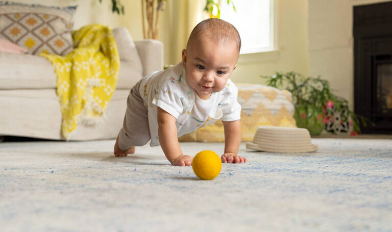 can a 3 month old start crawling