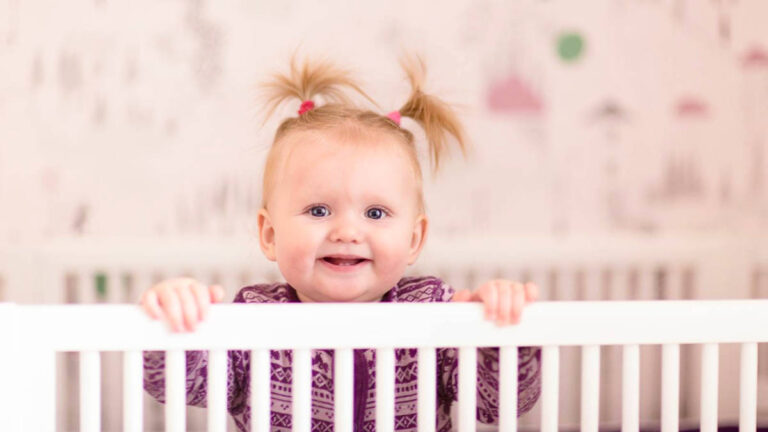 how-to-get-a-baby-to-sleep-in-a-crib-7-tips-for-getting-your-little